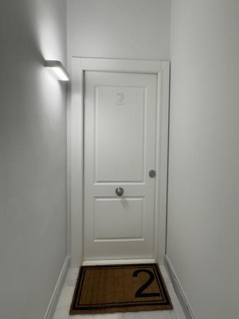 Casa De Huespedes Almirante Madrid Apartment Exterior photo